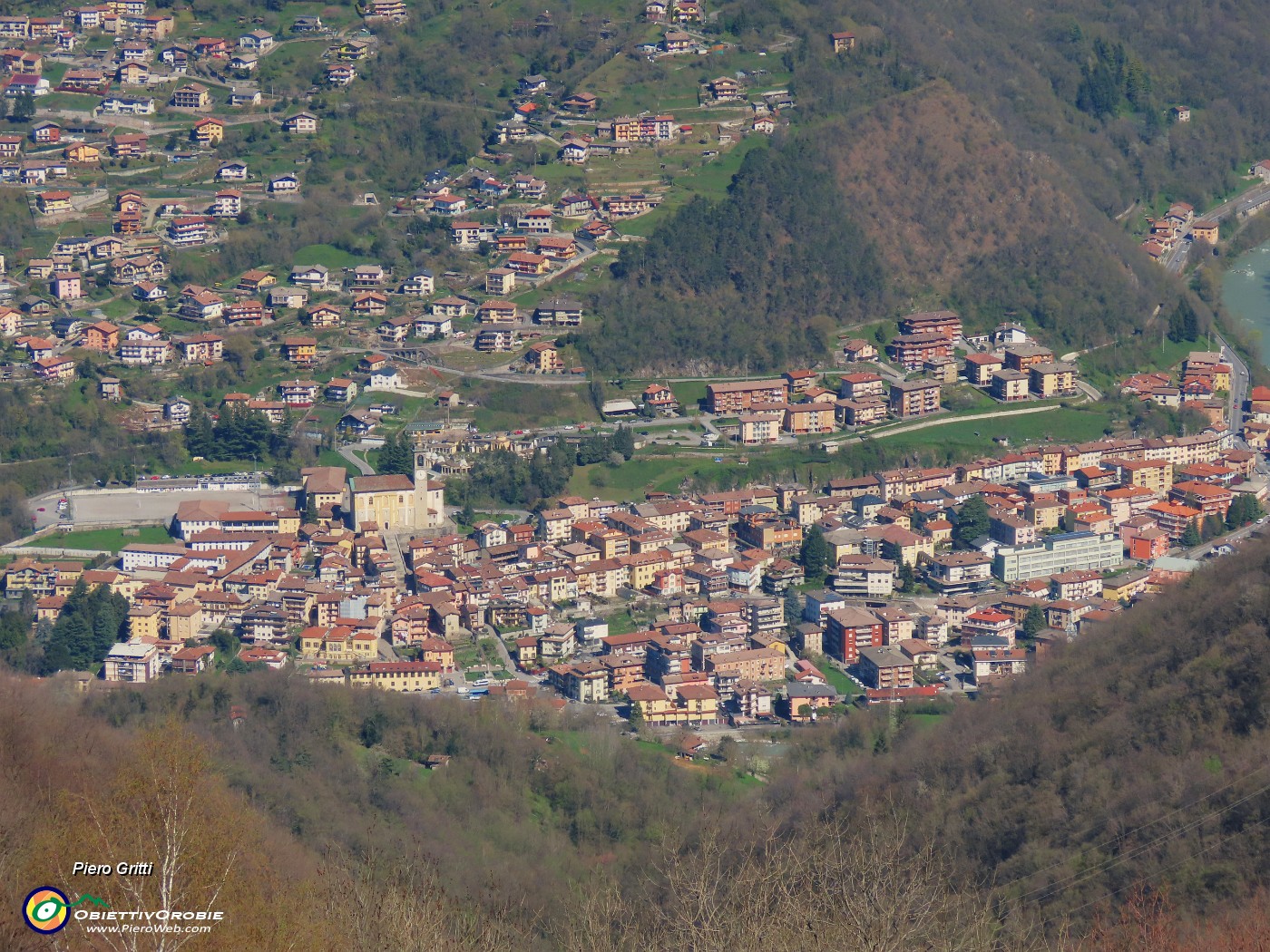 39 Bella vista su Zogno, il mio paese.JPG